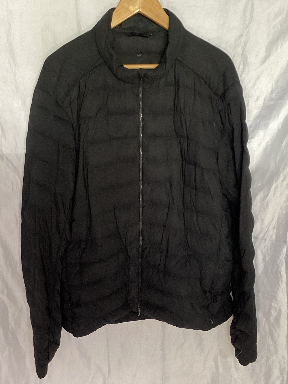 Lululemon Men's Black Lightweight Quilted Jacket - Brand Unspecified